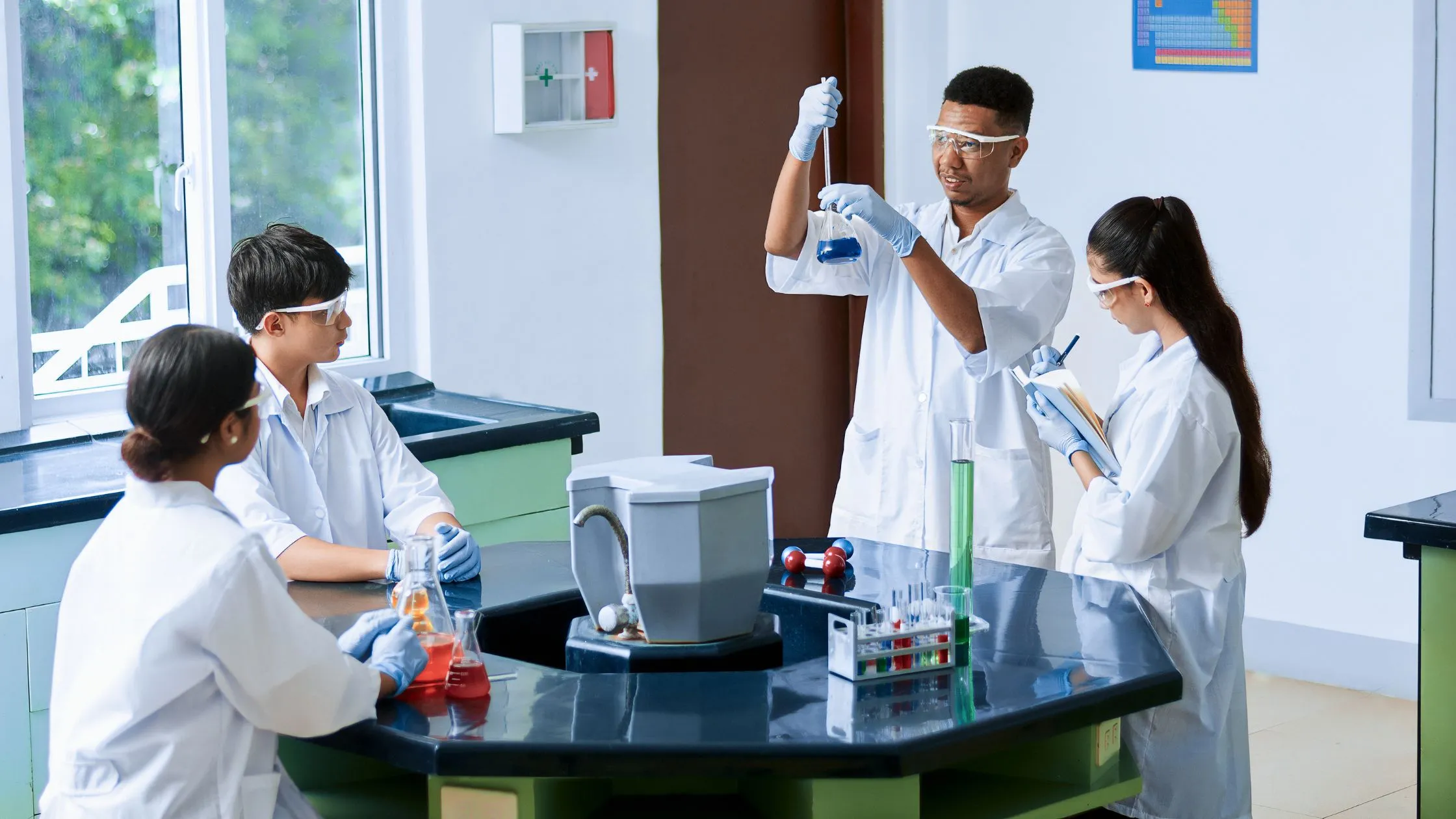 Why an Associates of Science Degree Might Be Right for You